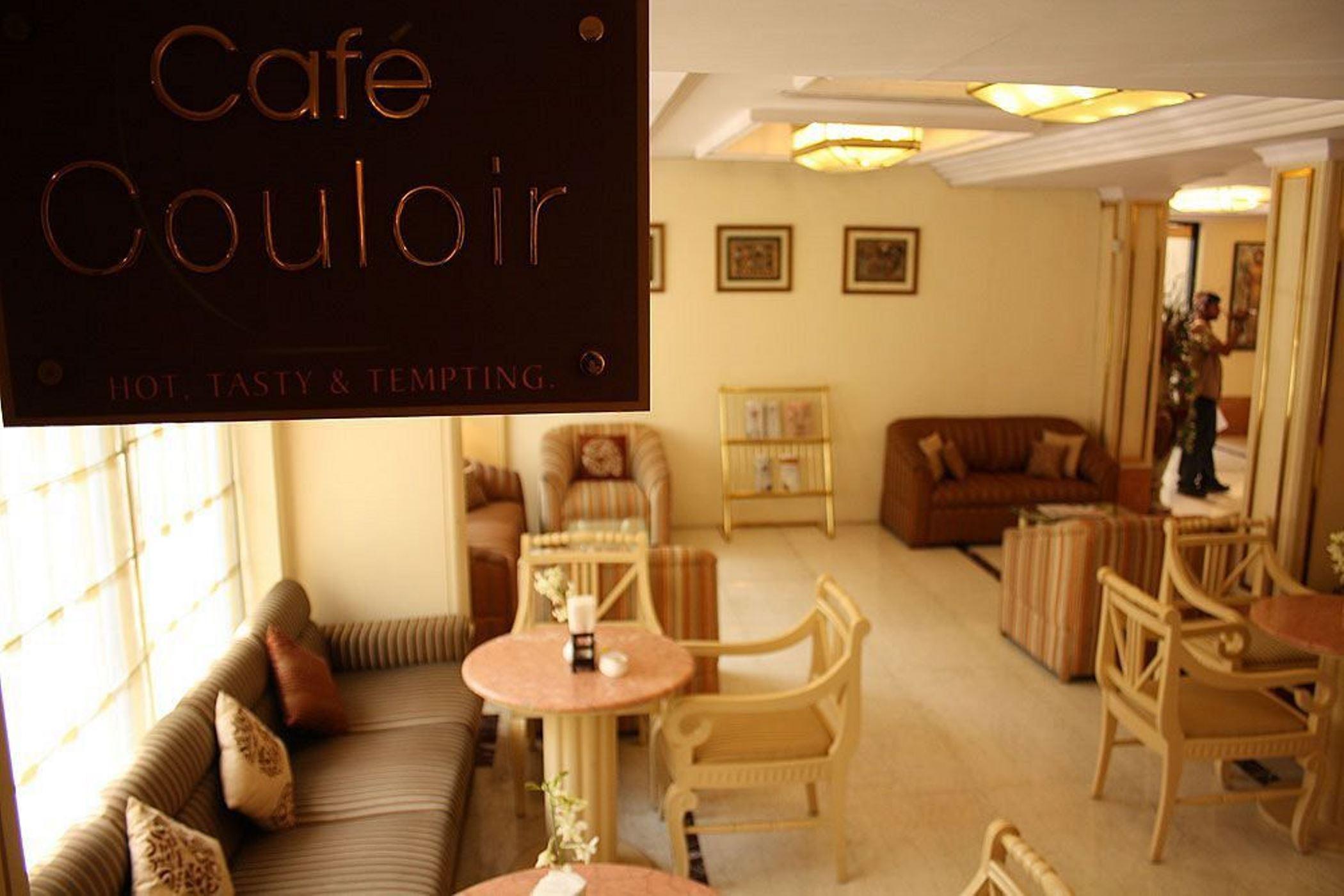 Hotel Bawa International Mumbai Restoran fotoğraf