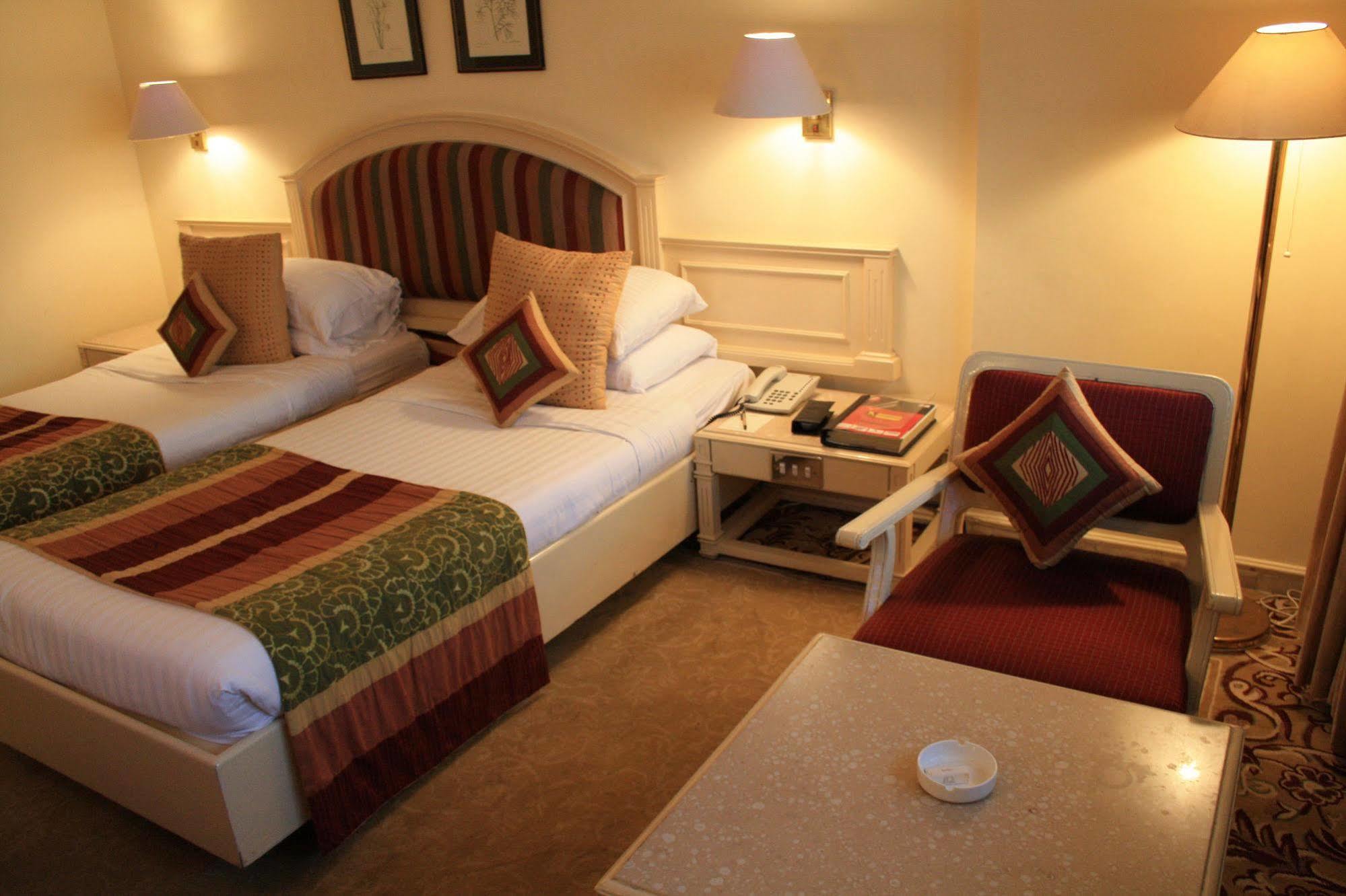 Hotel Bawa International Mumbai Dış mekan fotoğraf