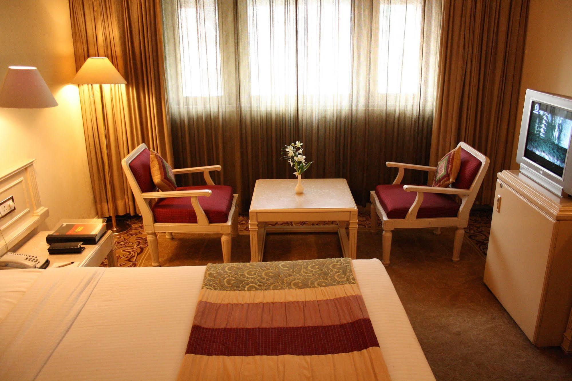 Hotel Bawa International Mumbai Dış mekan fotoğraf