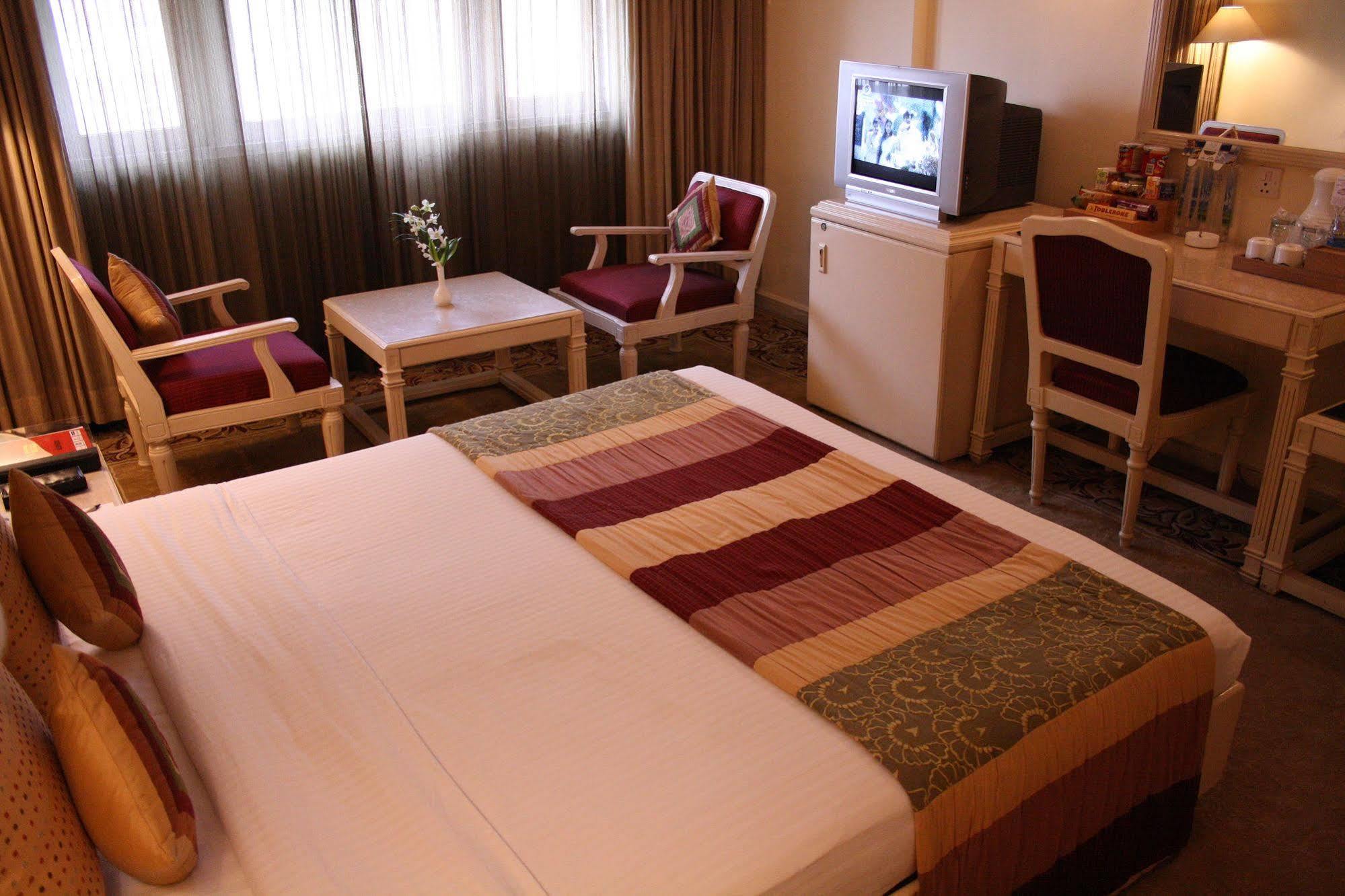 Hotel Bawa International Mumbai Dış mekan fotoğraf
